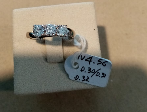Anello Trilogy in Oro Bianco con Diamanti